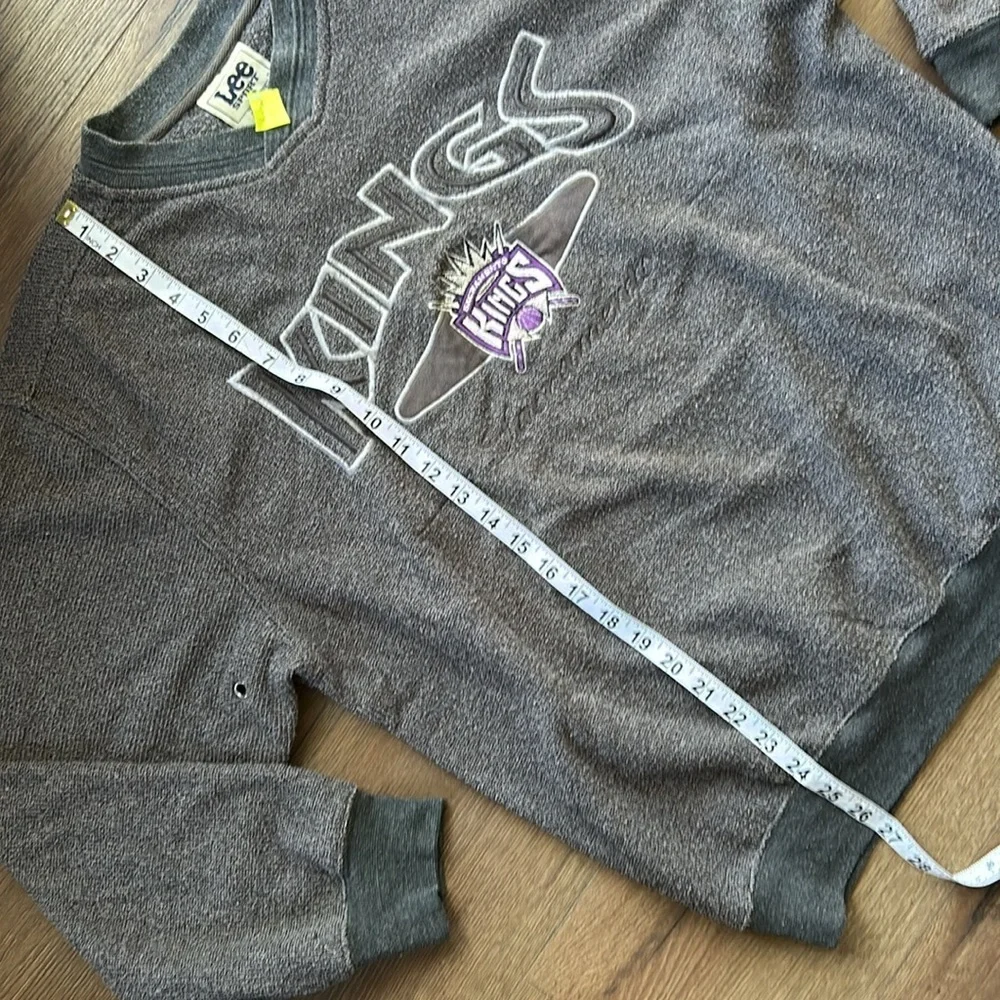 Sacramento Kings Rare Vintage Lee Sports Sweater ! Medium
